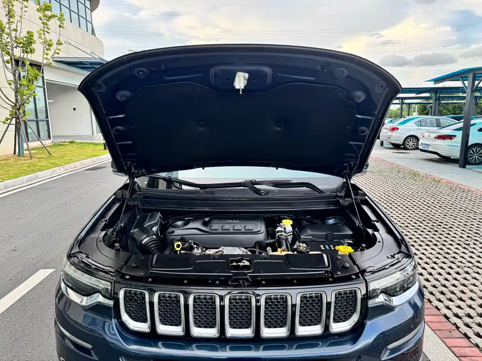Jeep Grand Commander Jeep Grand Commander