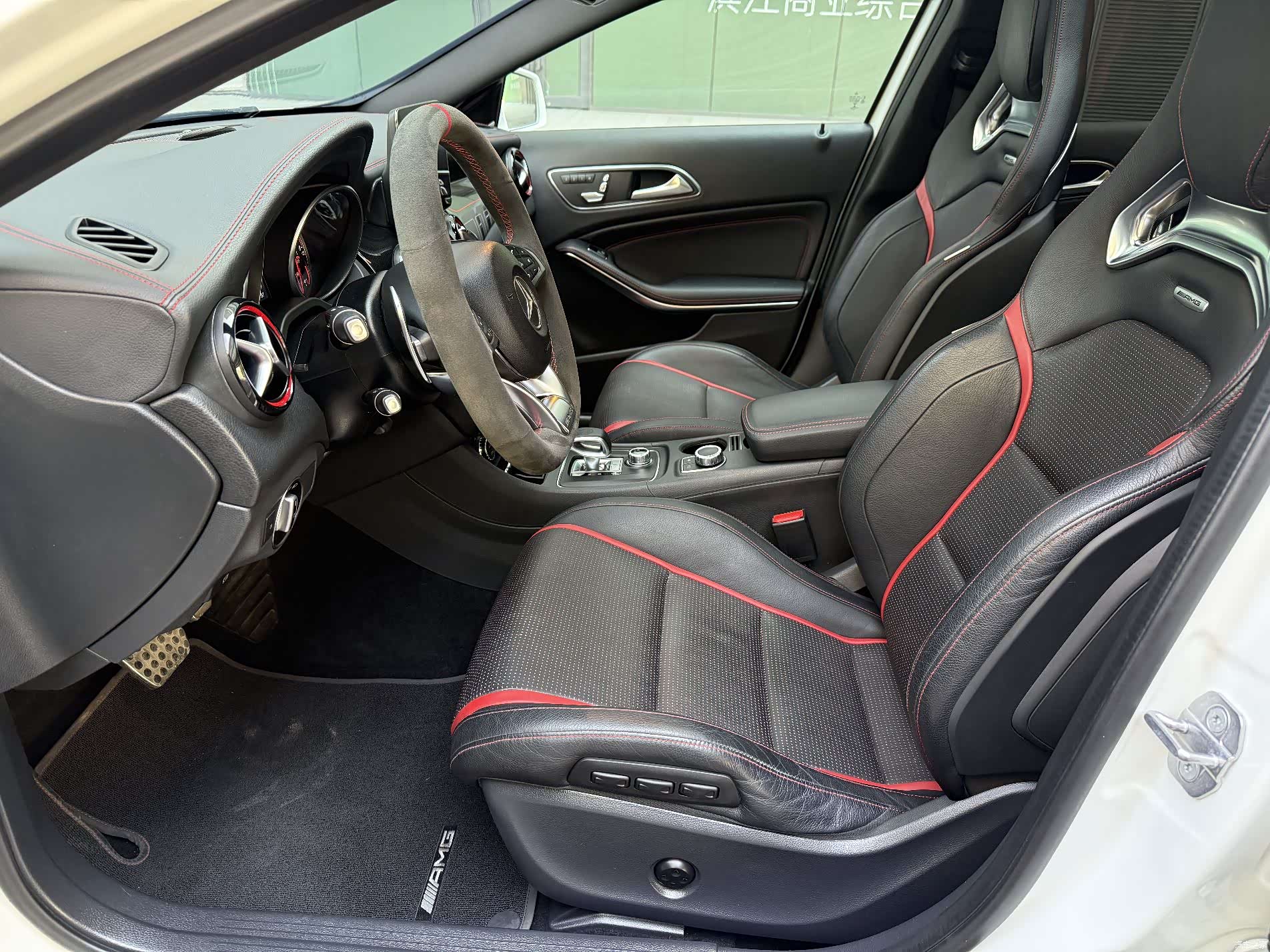 Mercedes-Benz GLA, 2019 14