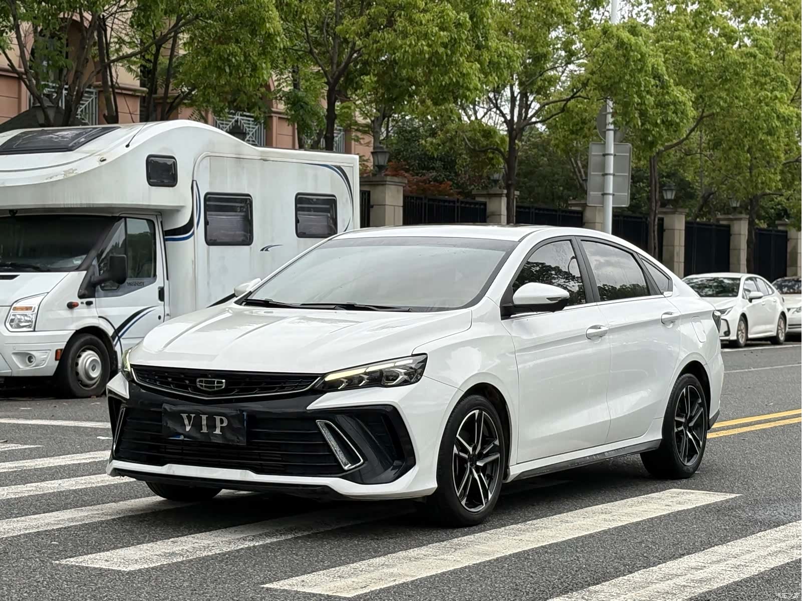 Geely Binray, 2023 1