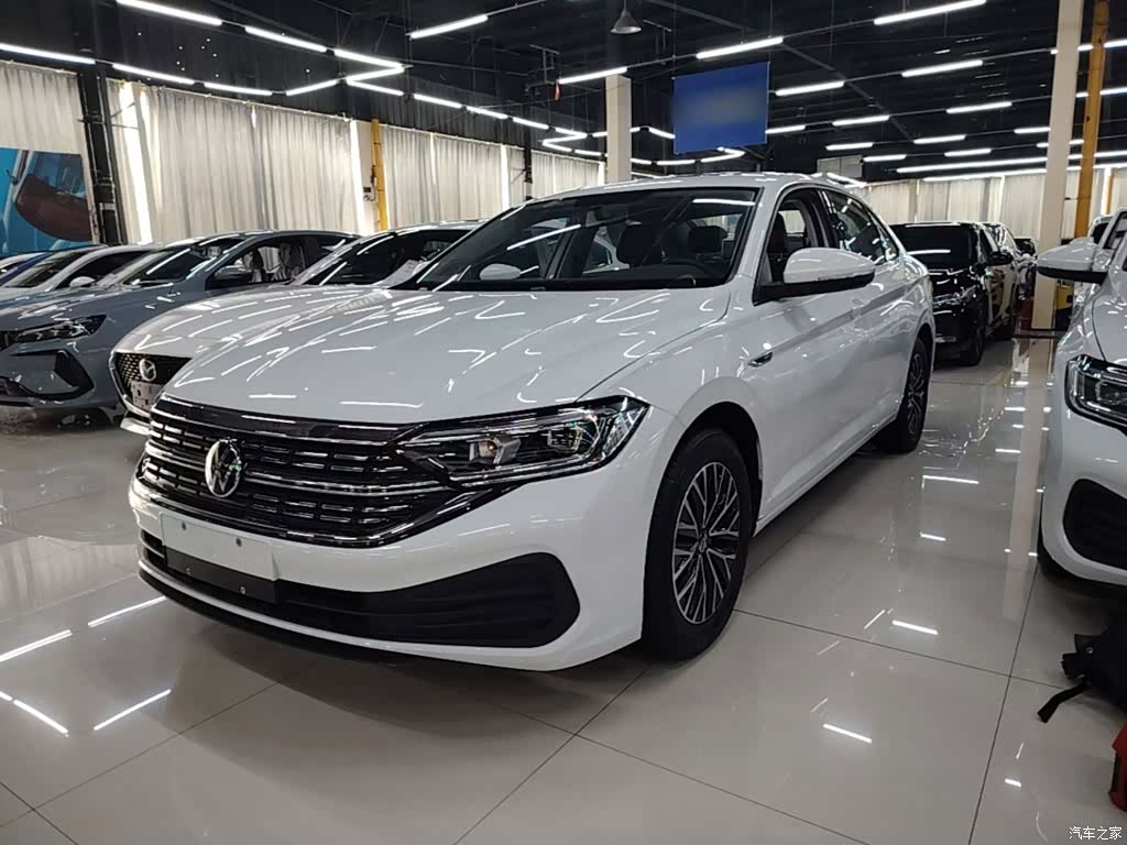 Volkswagen Sagitar, 2024 1