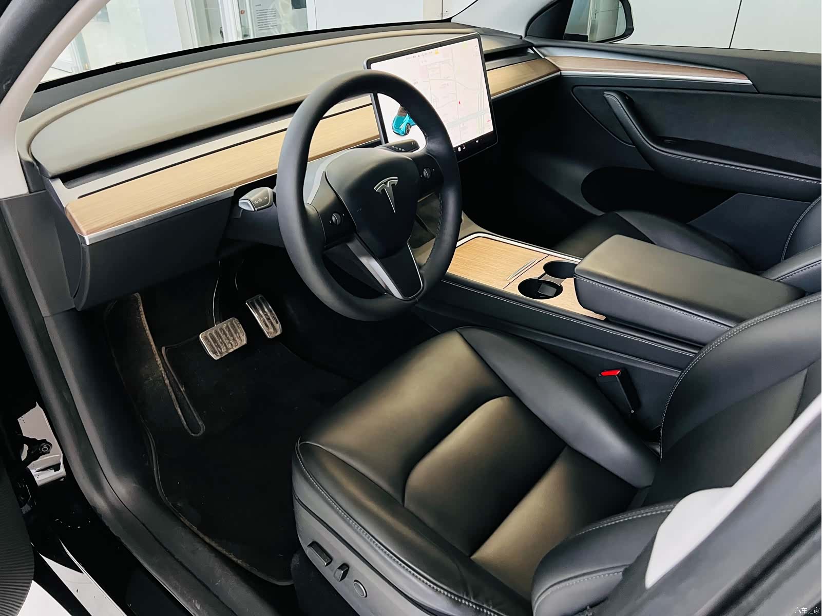 Tesla Model Y, 2021 19