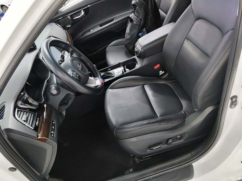 Kia K4, 2016 11