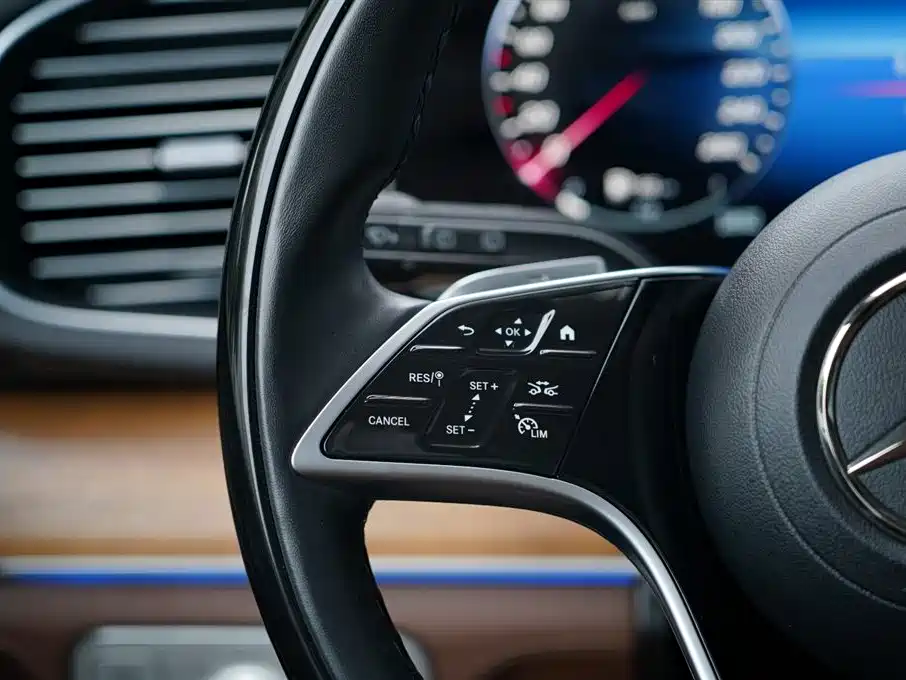 Mercedes-Benz GLS Mercedes-Benz GLS