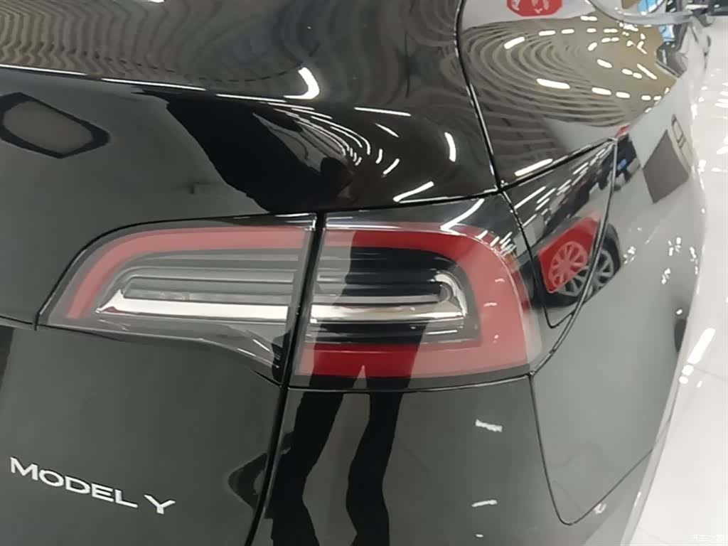 Tesla Model Y, 2023 8