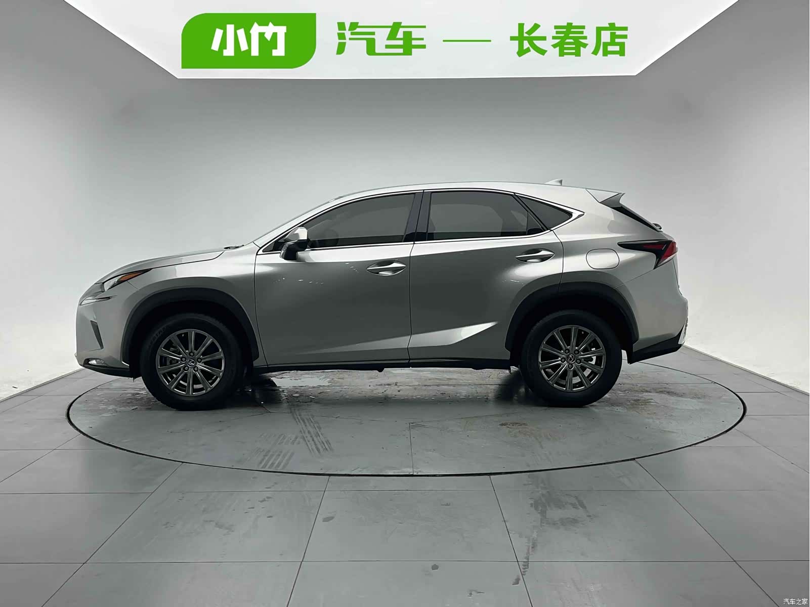 Lexus NX, 2020 3