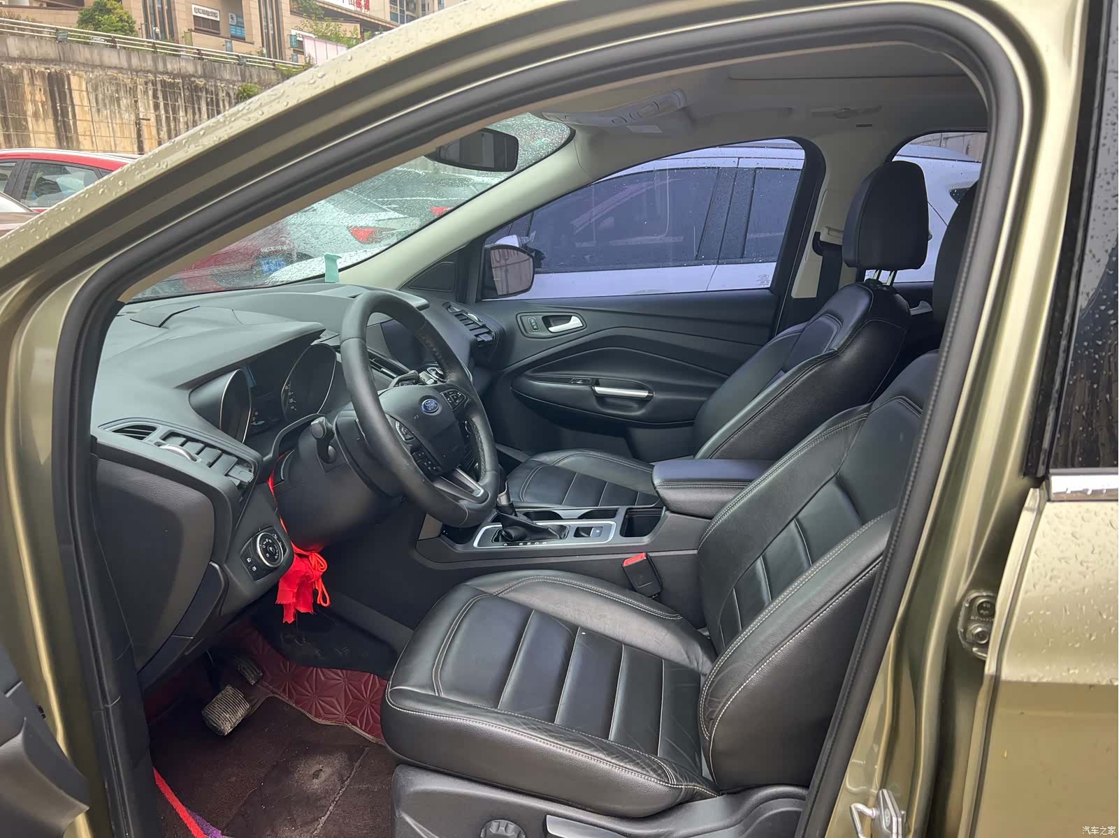 Ford Kuga, 2016 4