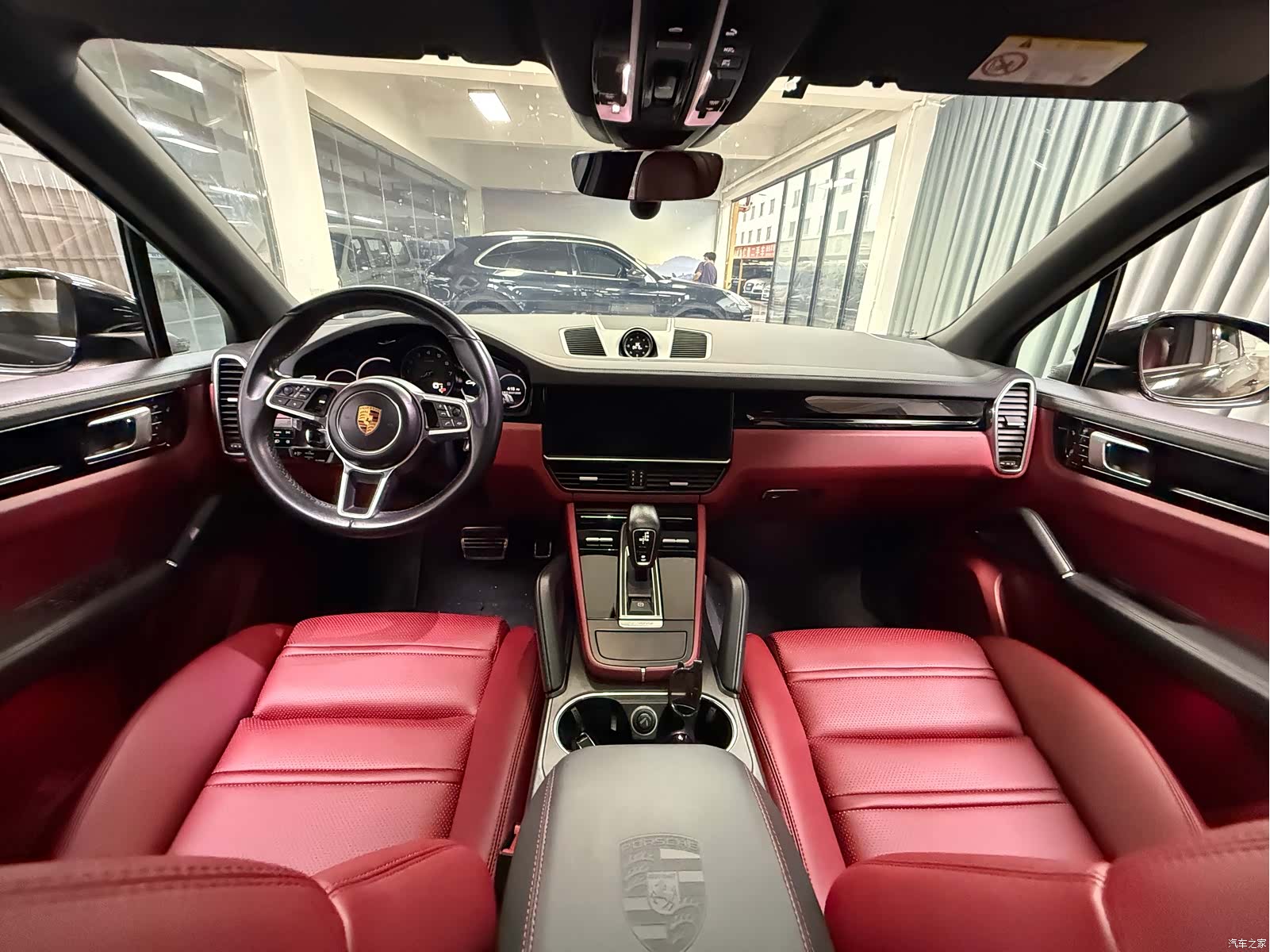 Porsche Cayenne, 2018 8