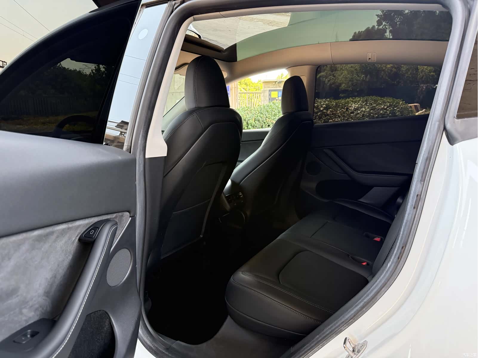 Tesla Model Y, 2023 9