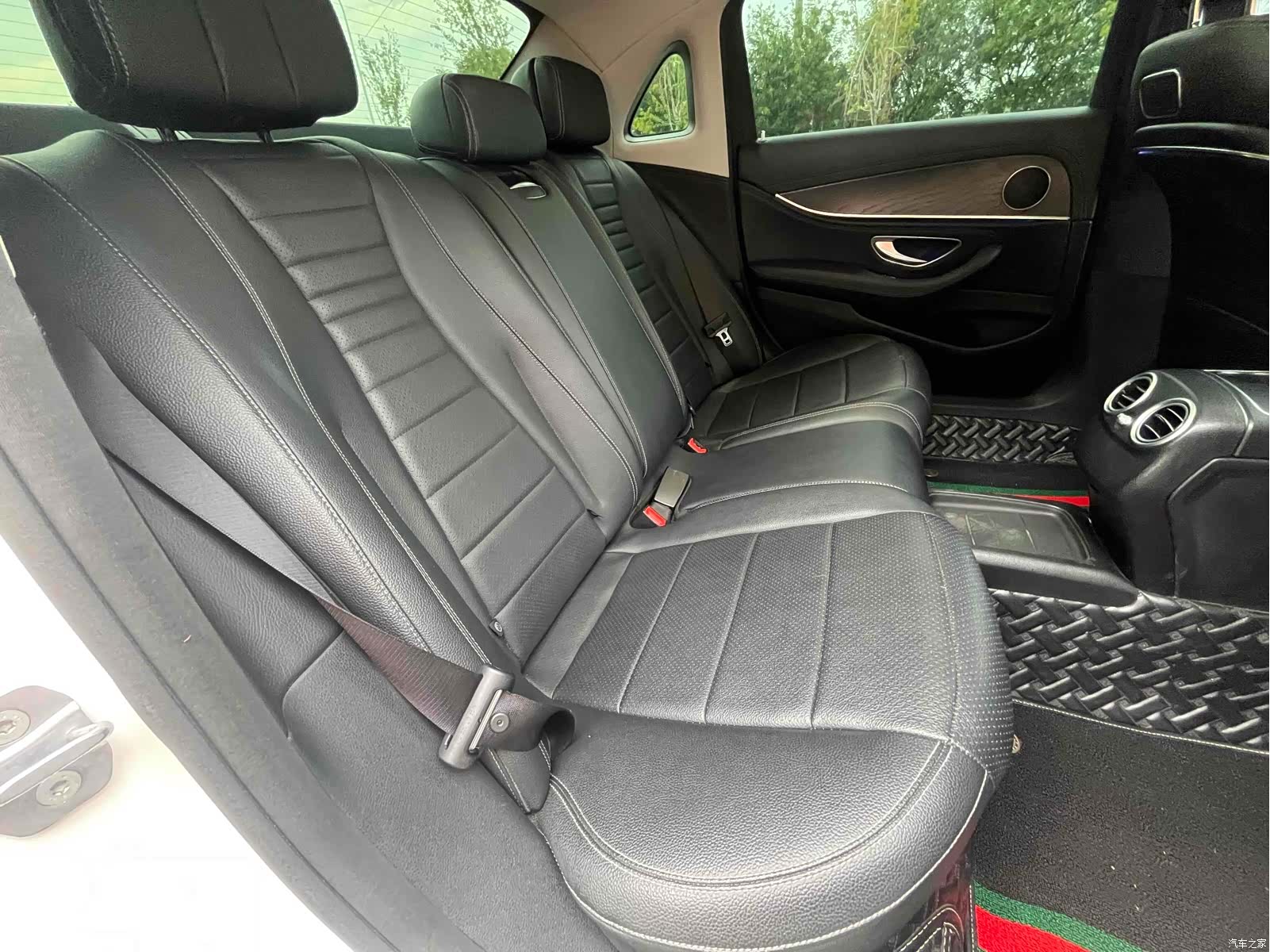 Mercedes-Benz E-Class, 2018 15