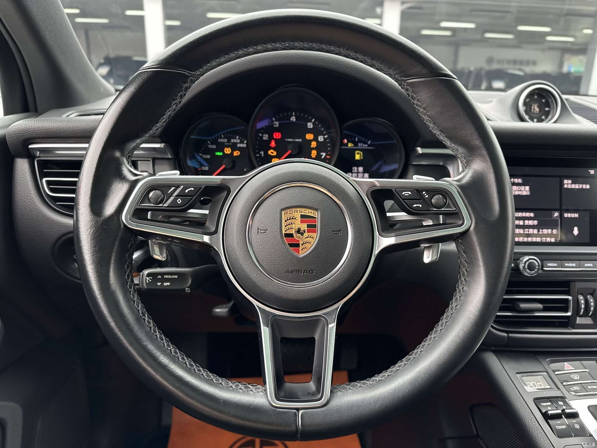 Porsche Macan, 2019 9