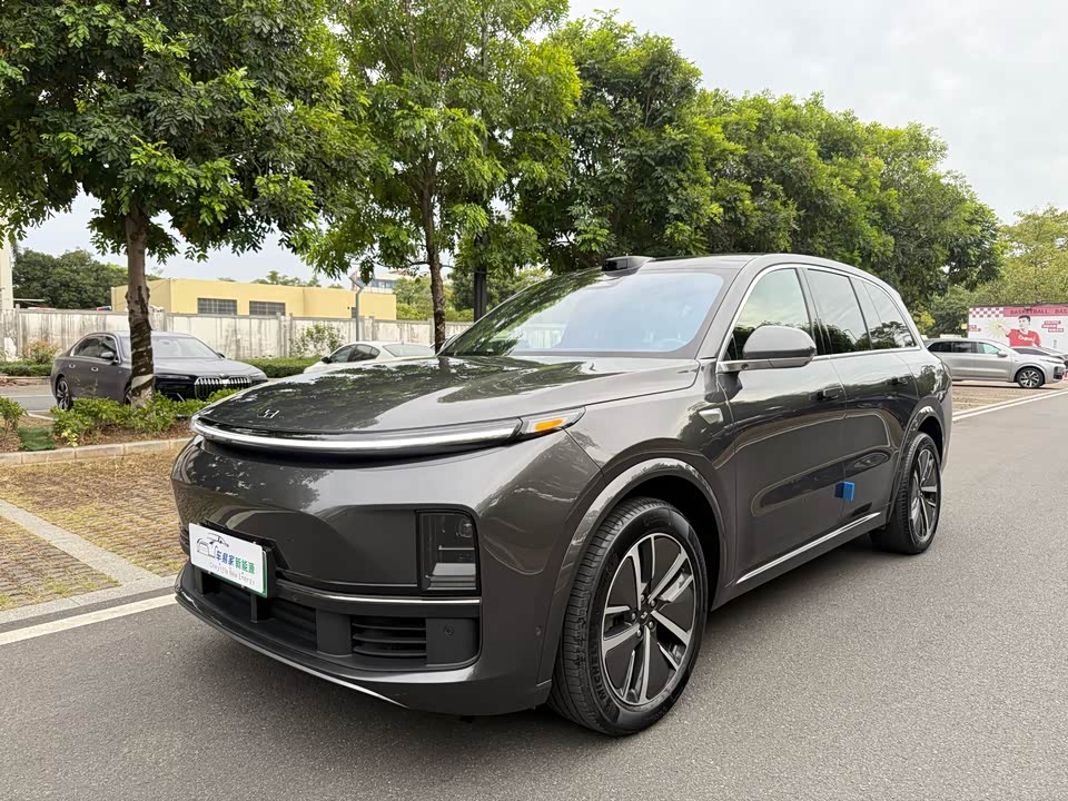 Li Auto Ideal L8