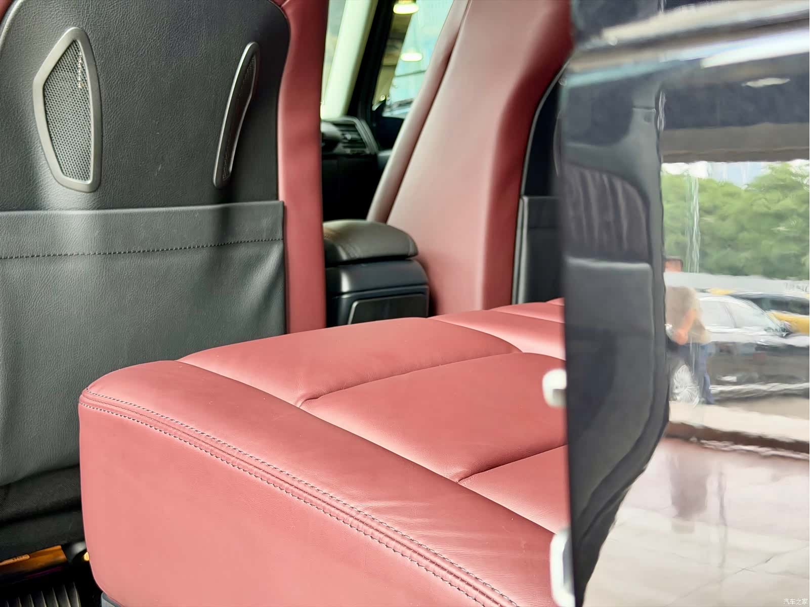 Mercedes-Benz G-Class, 2017 24