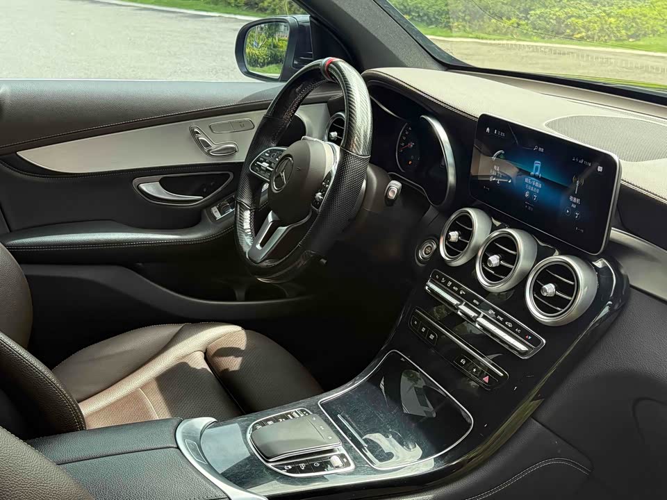 Mercedes-Benz GLC Mercedes-Benz GLC