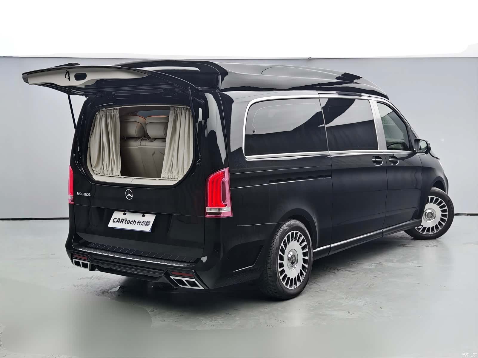 Mercedes-Benz V-Class, 2020 4