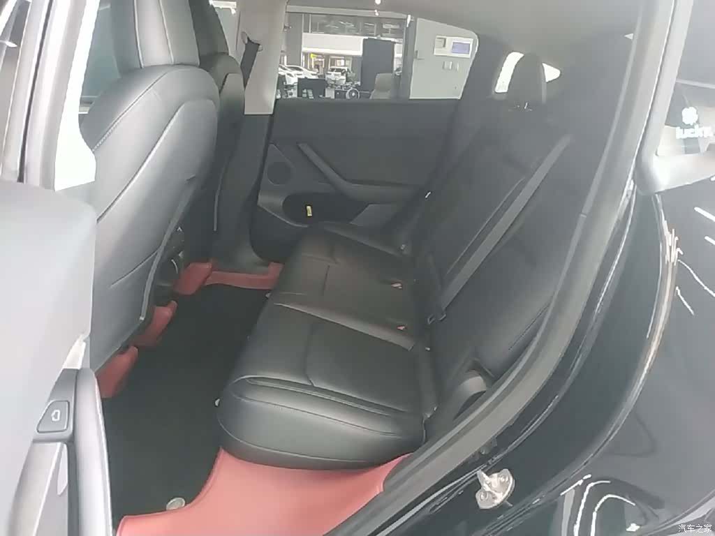 Tesla Model Y, 2022 17
