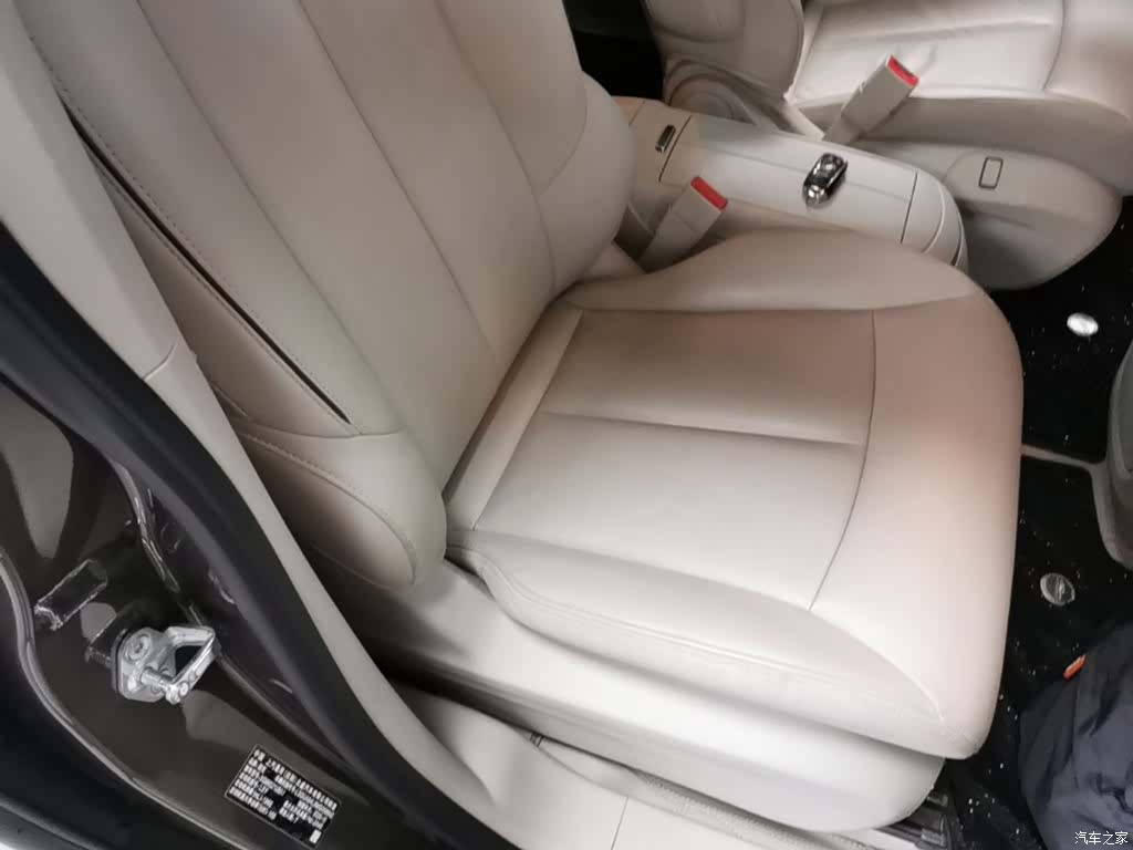 Buick GL8, 2020 25