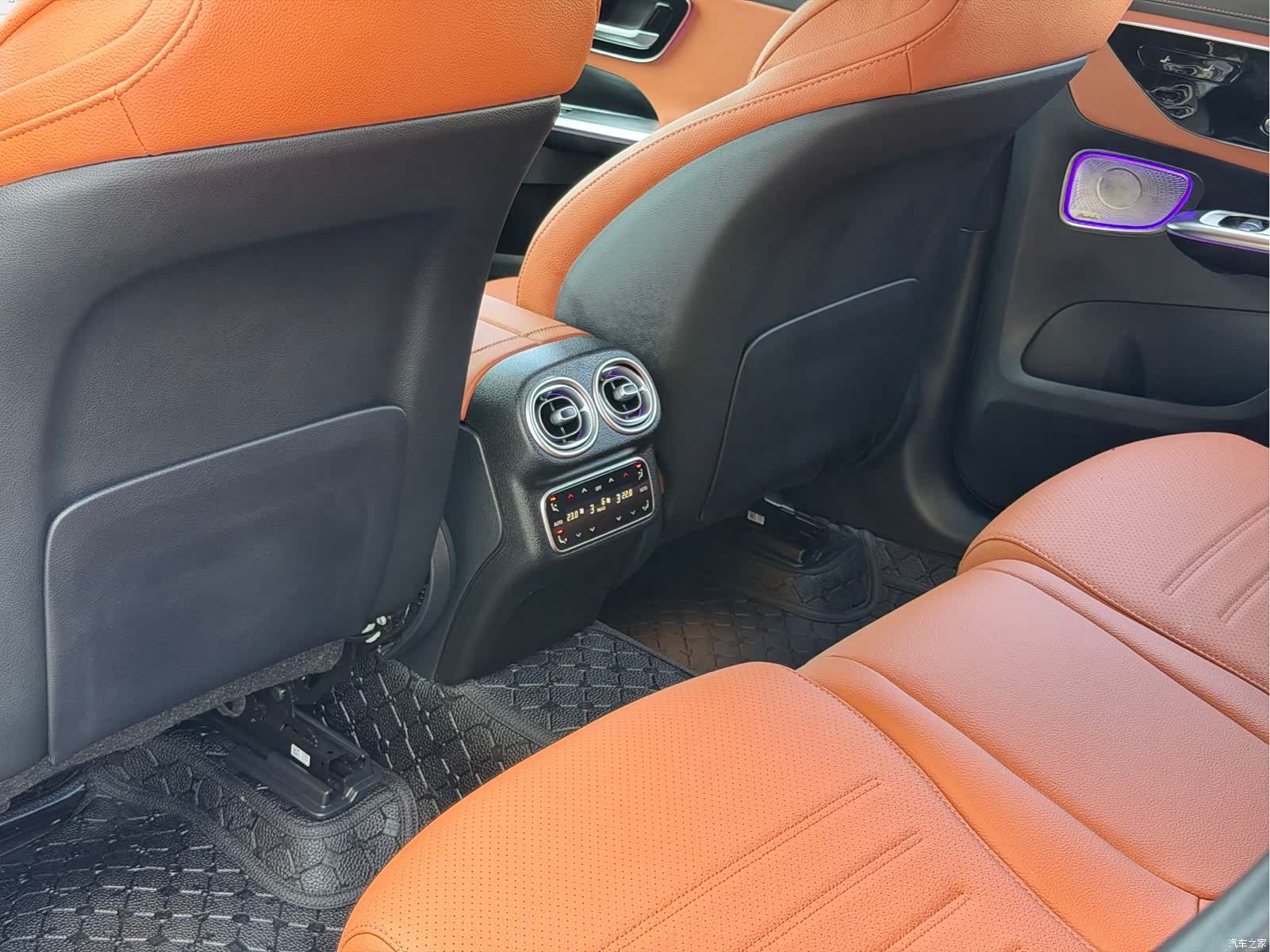 Mercedes-Benz GLC, 2024 10