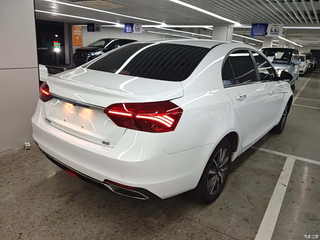 Geely Emgrand, 2020 7