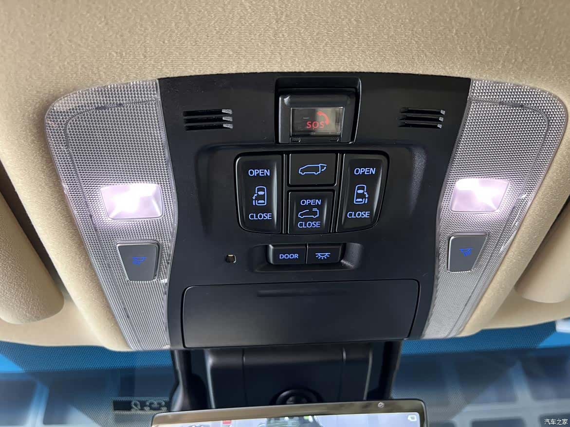 Toyota Alphard, 2020 30