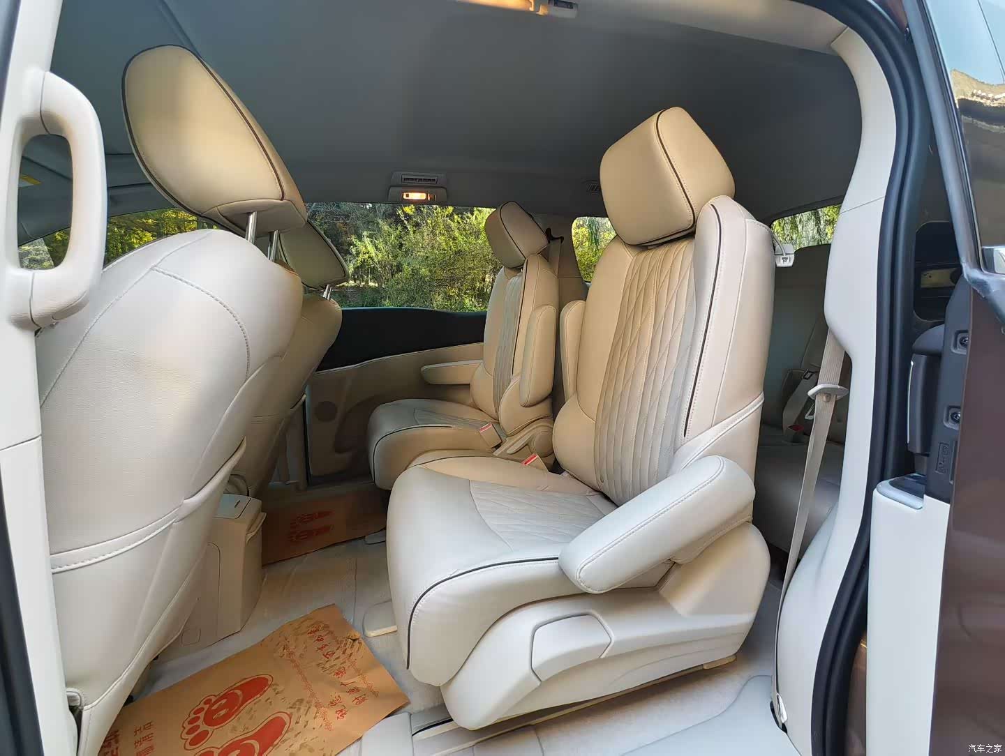 Buick GL8, 2022 7