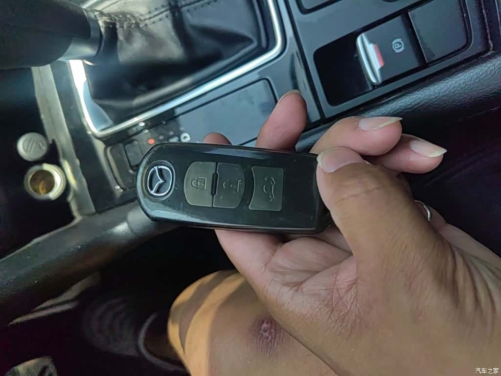 Mazda Mazda3, 2017 9
