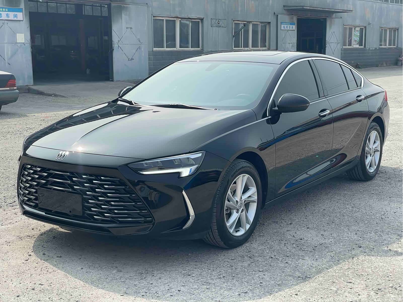 Buick Regal, 2025 1