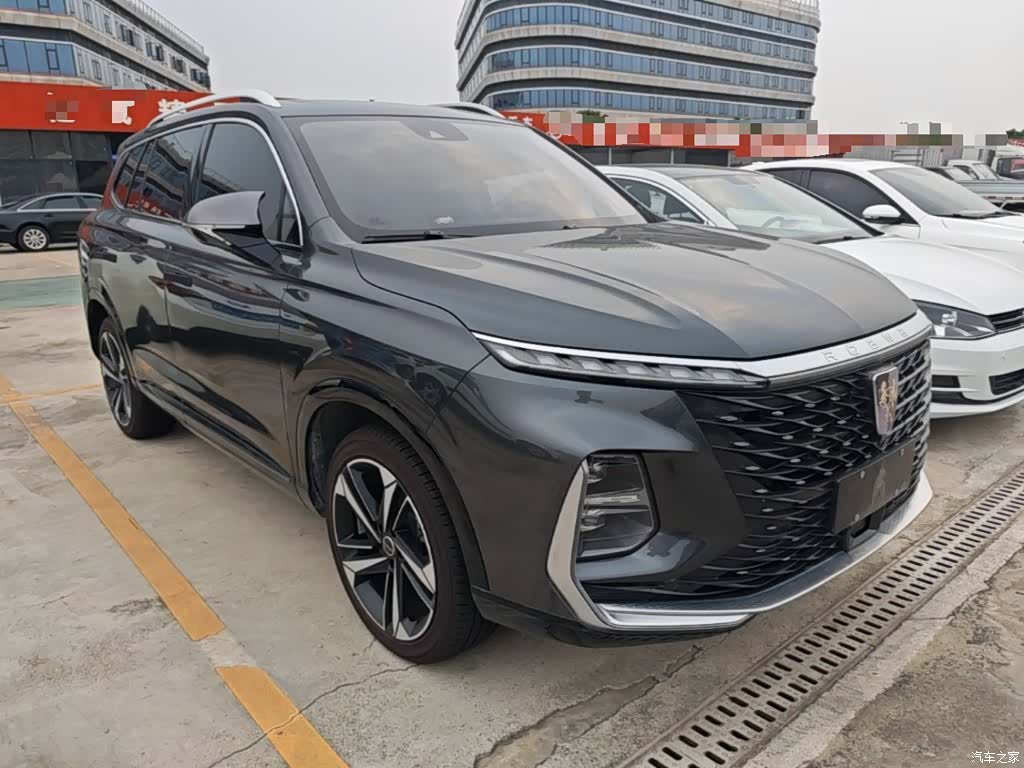 Roewe RX5, 2022 4
