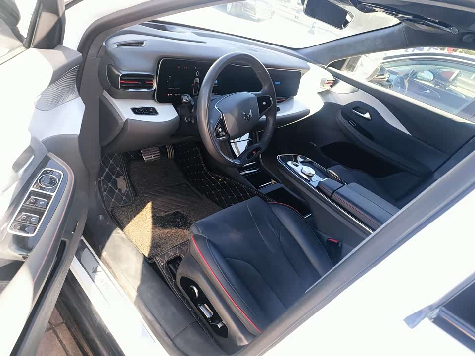 ARCFOX Polar Fox Alpha S