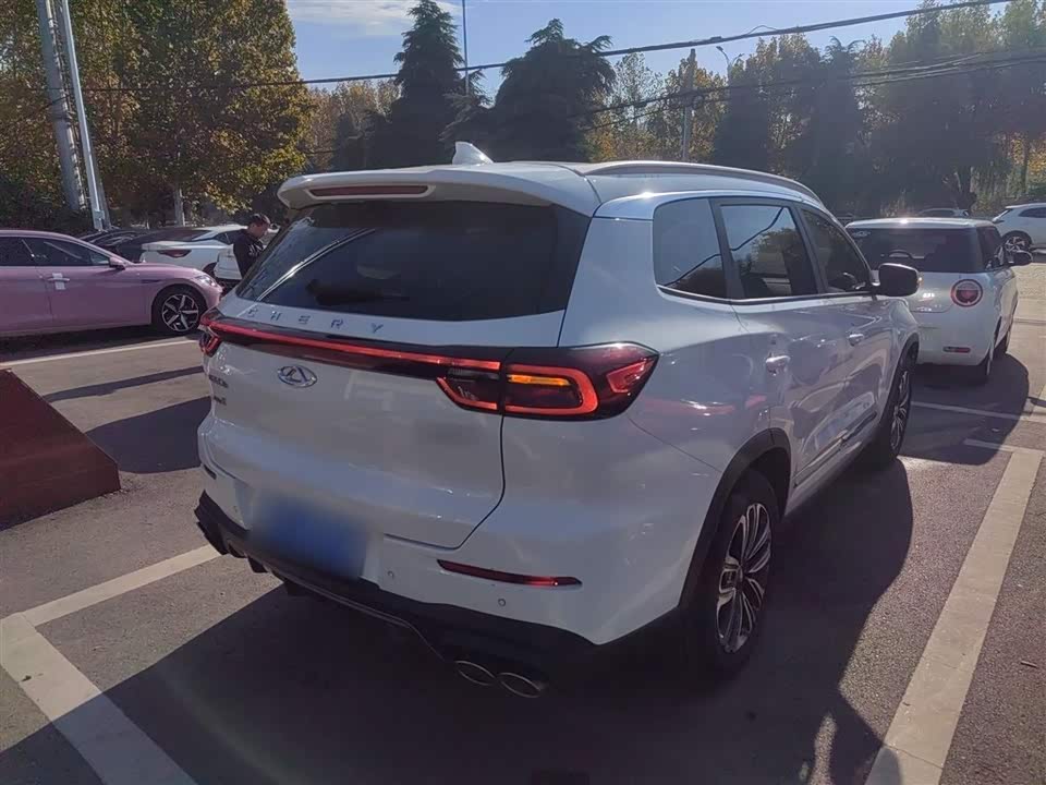 Chery Tiggo 8