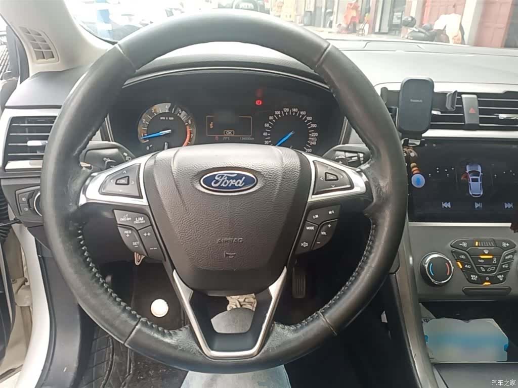 Ford Mondeo, 2018 11