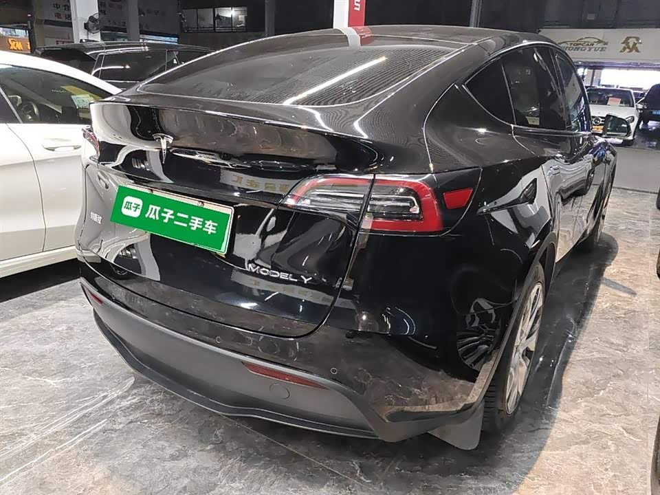 Tesla Model Y Tesla Model Y