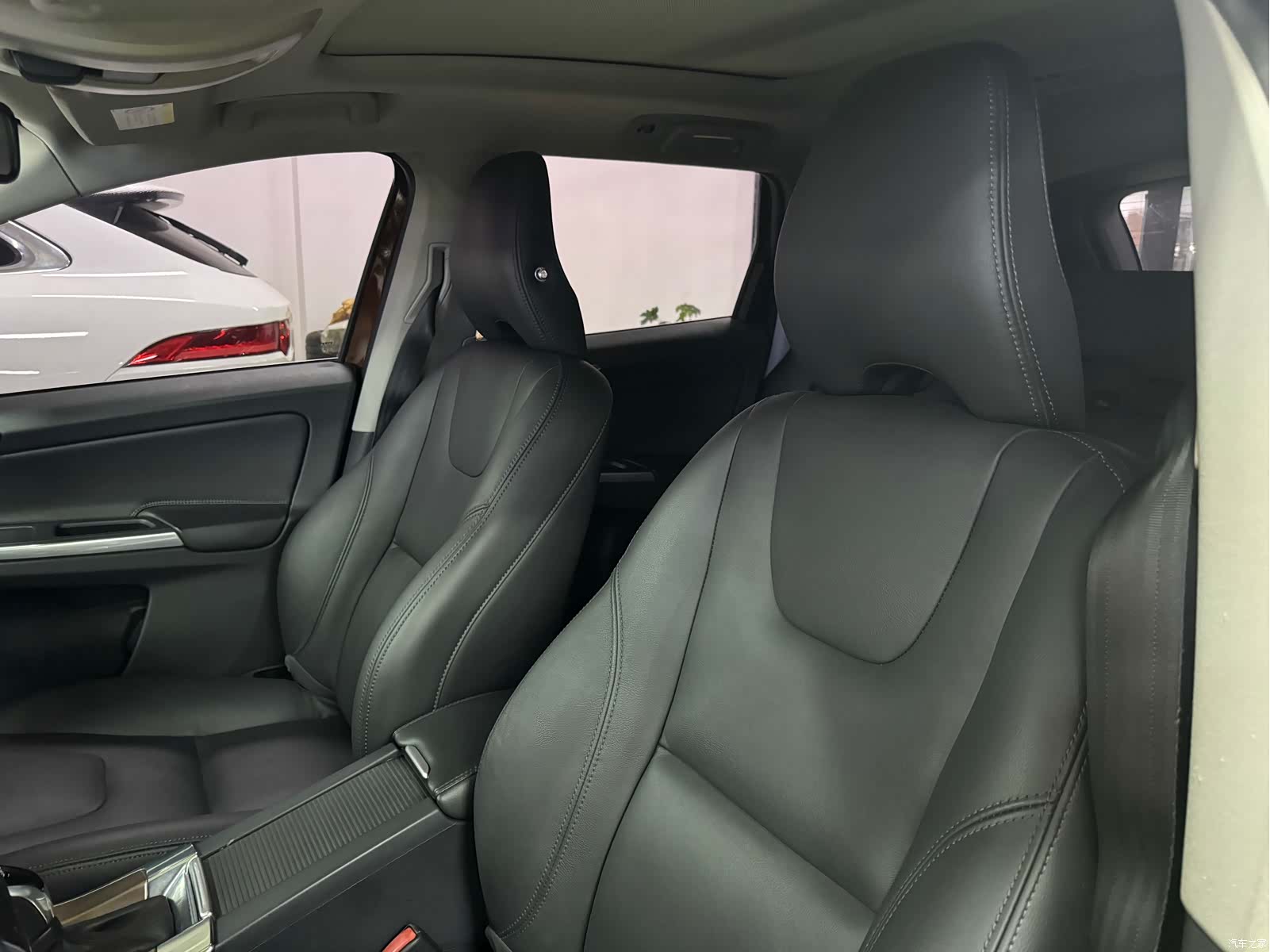 Volvo XC60, 2015 13