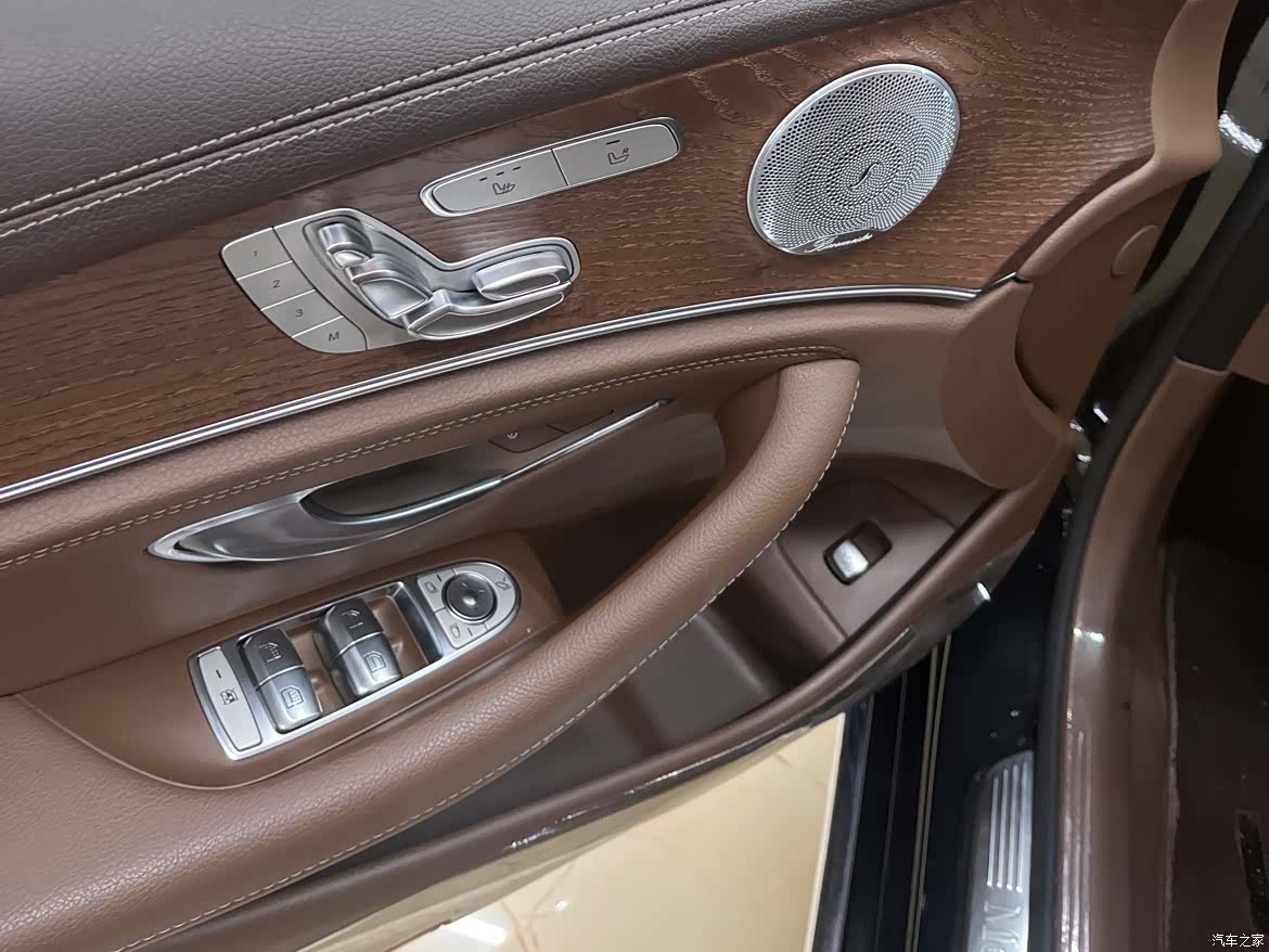 Mercedes-Benz E-Class, 2020 12