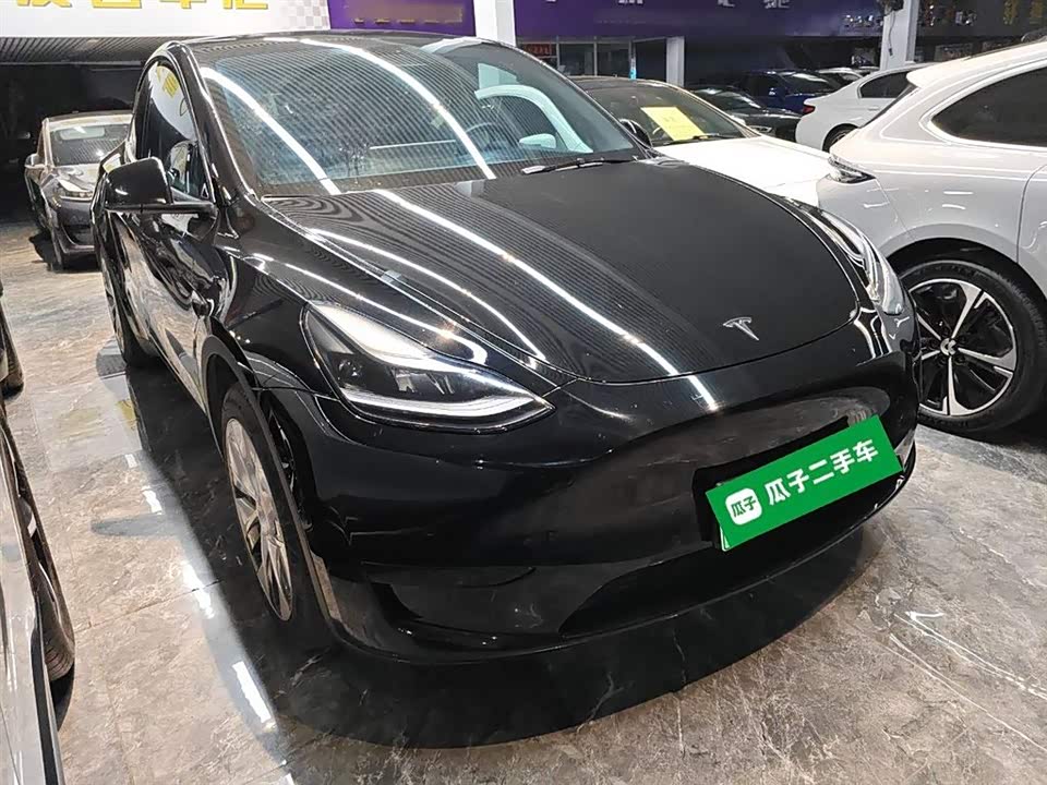 Tesla Model Y Tesla Model Y