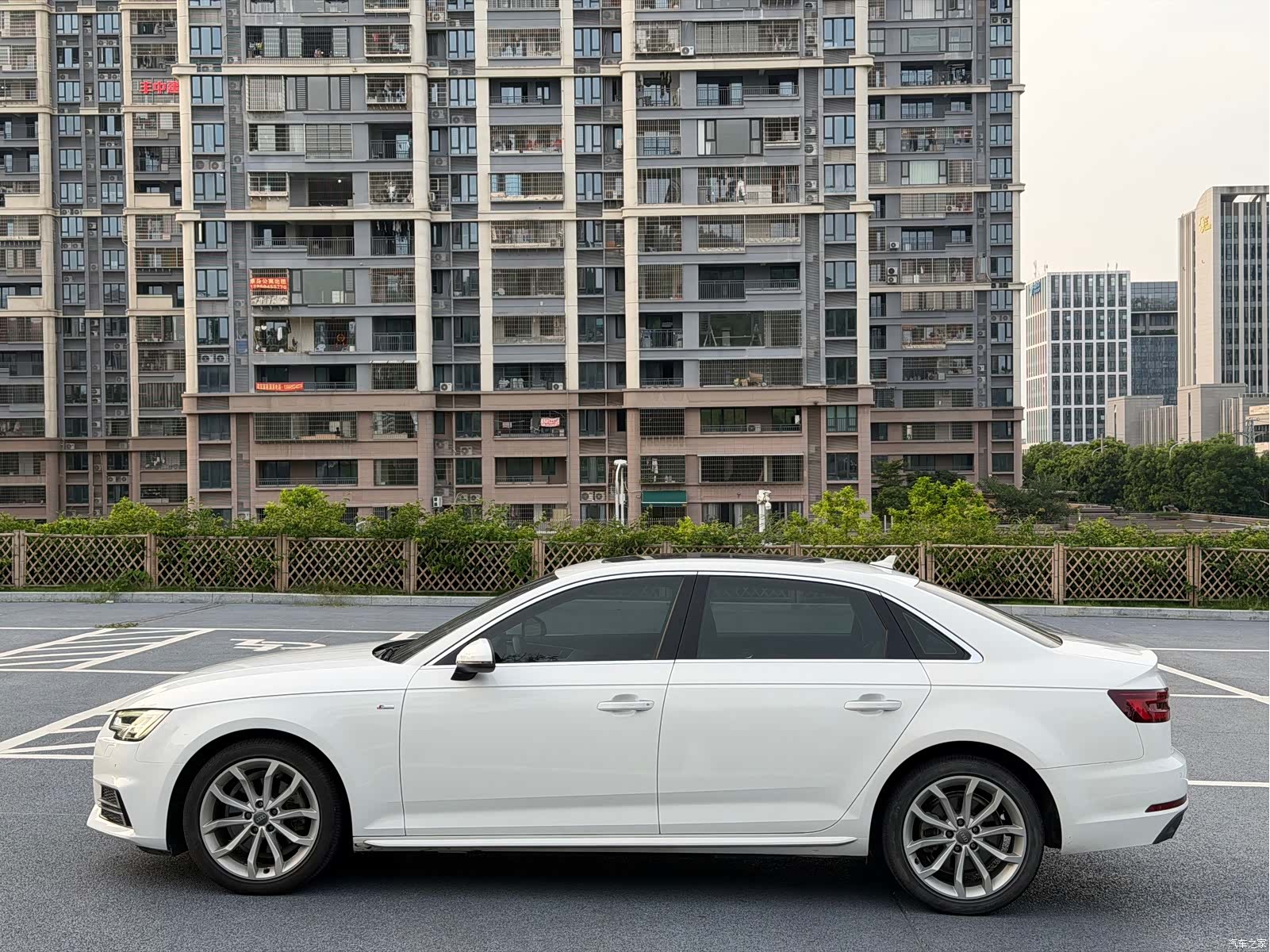 Audi A4L, 2018 10