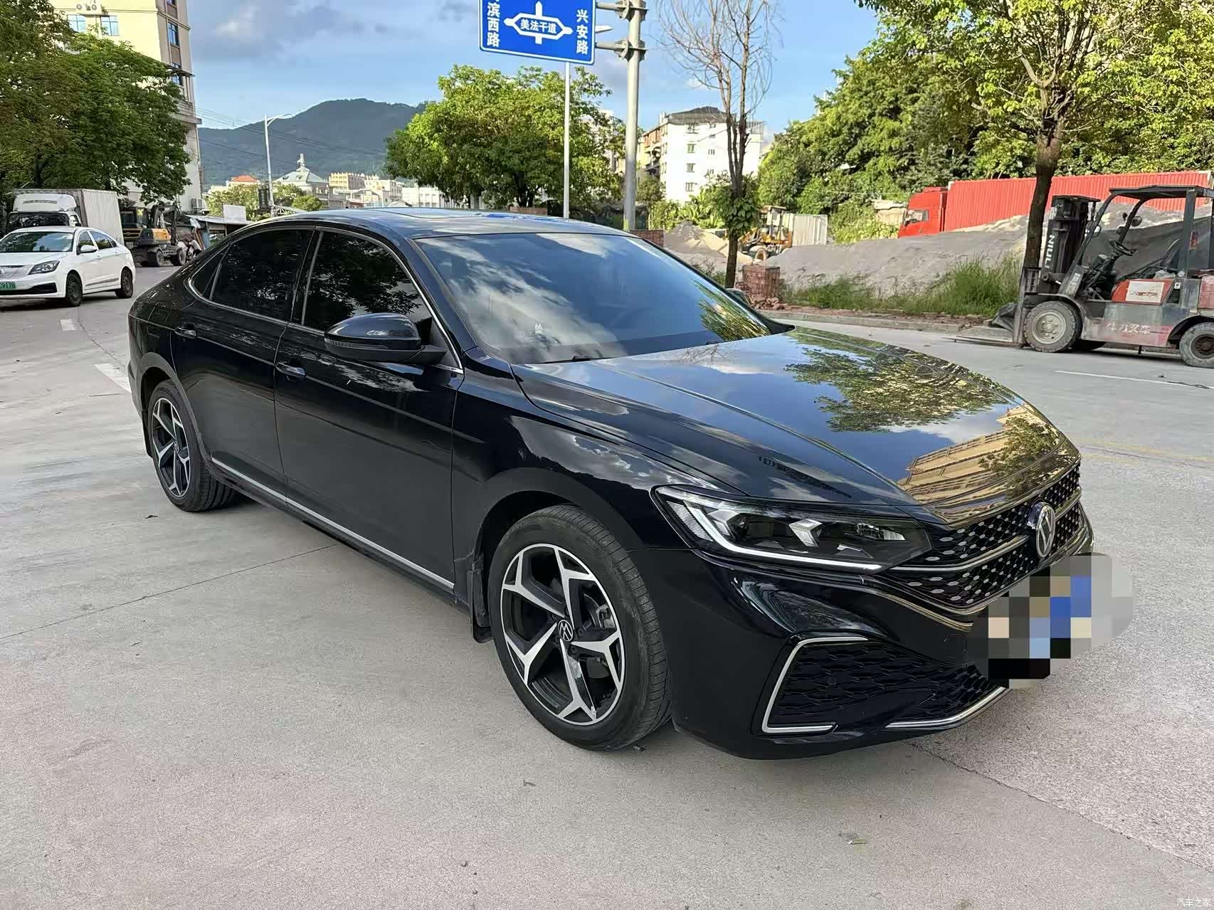 Volkswagen Passat, 2025 3