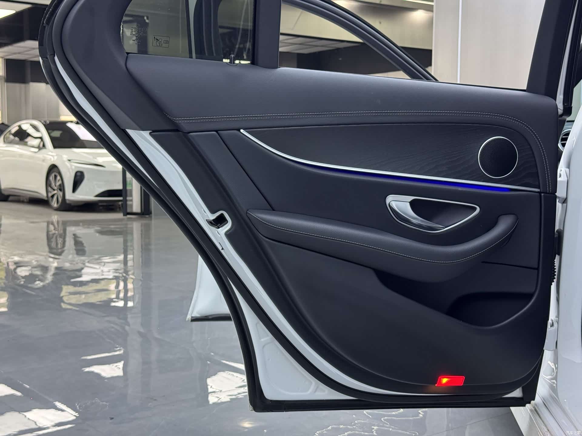 Mercedes-Benz E-Class, 2023 6
