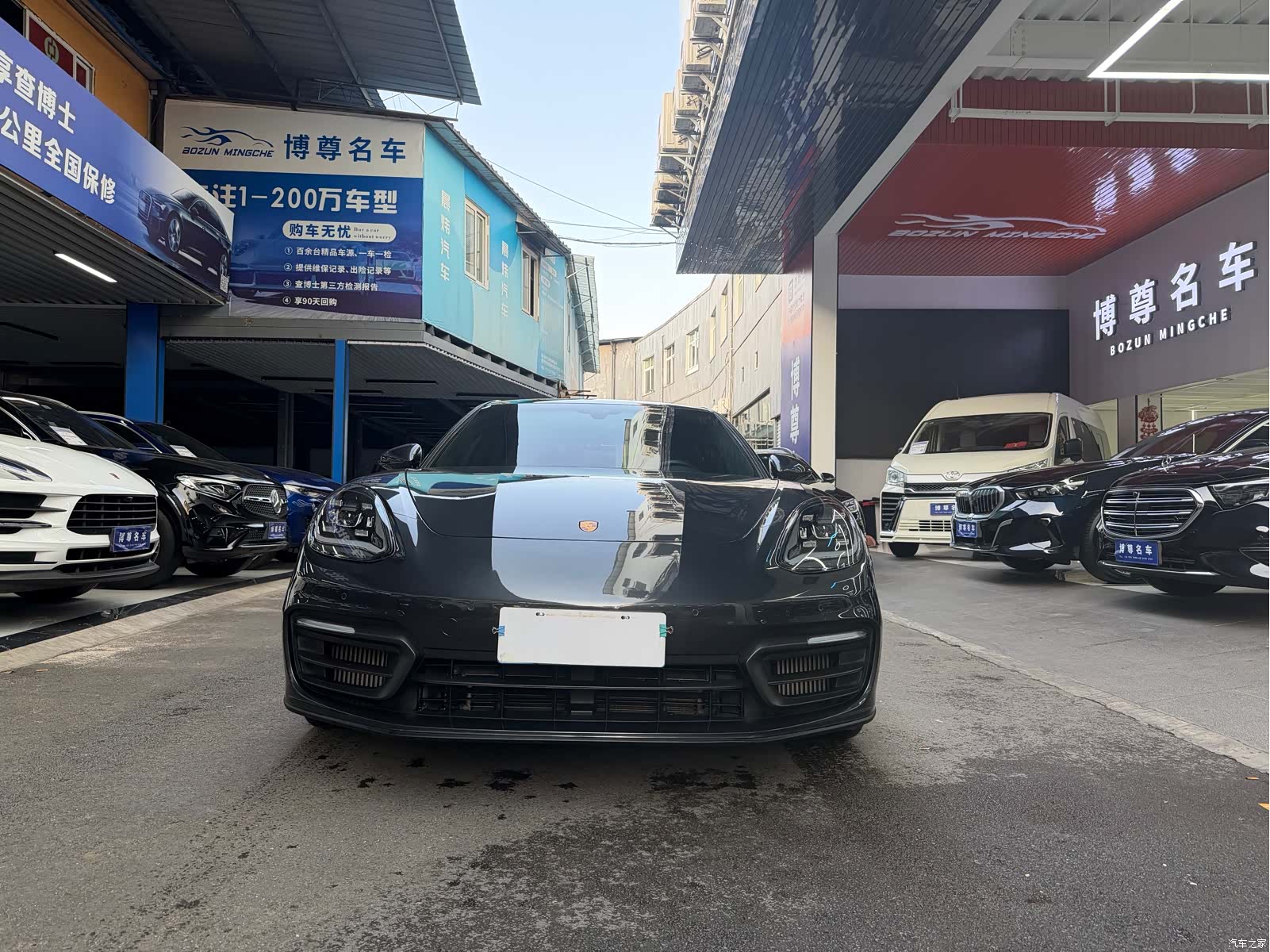 Porsche Panamera, 2022 2