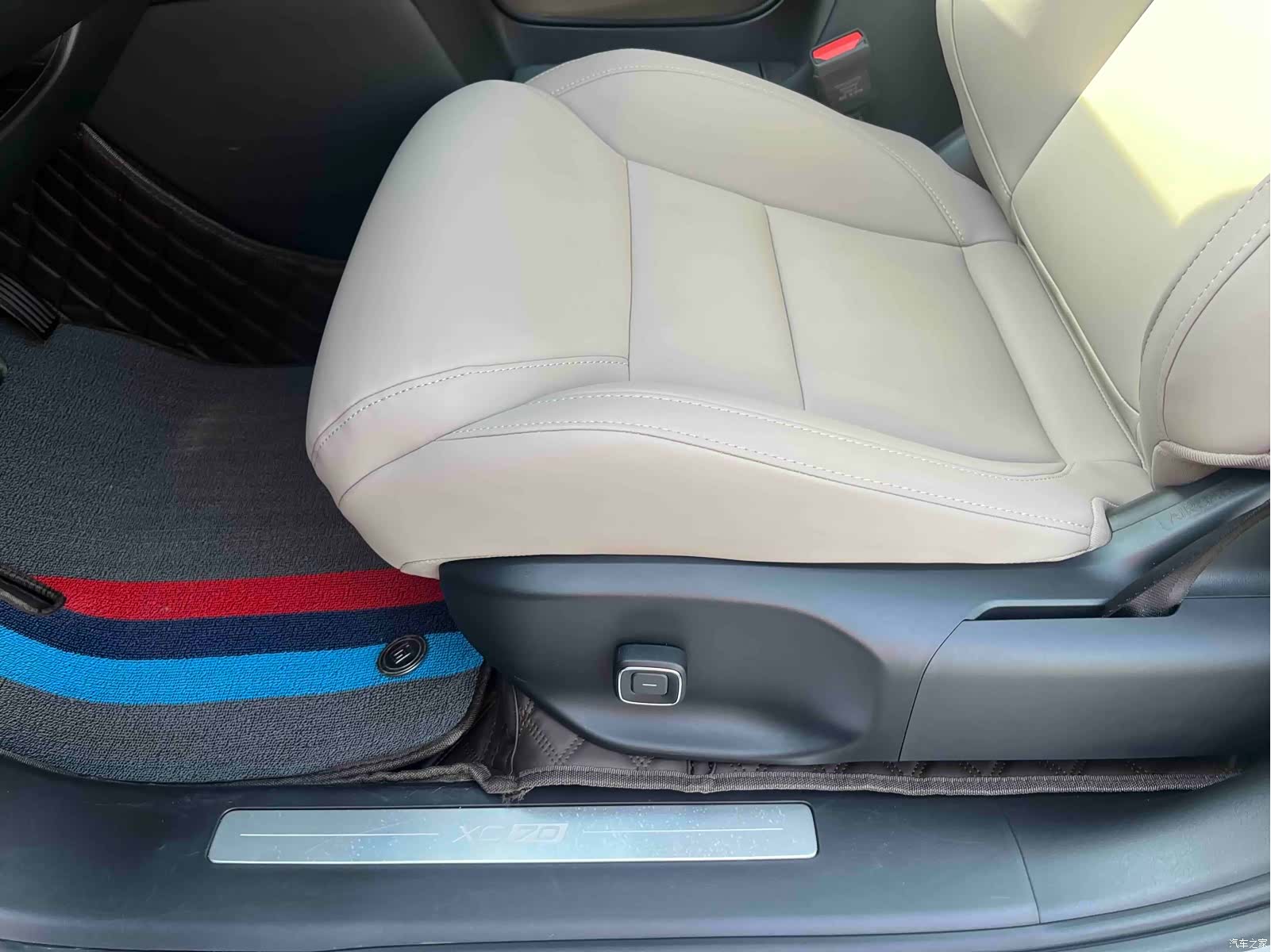 Volvo XC70, 2026 9