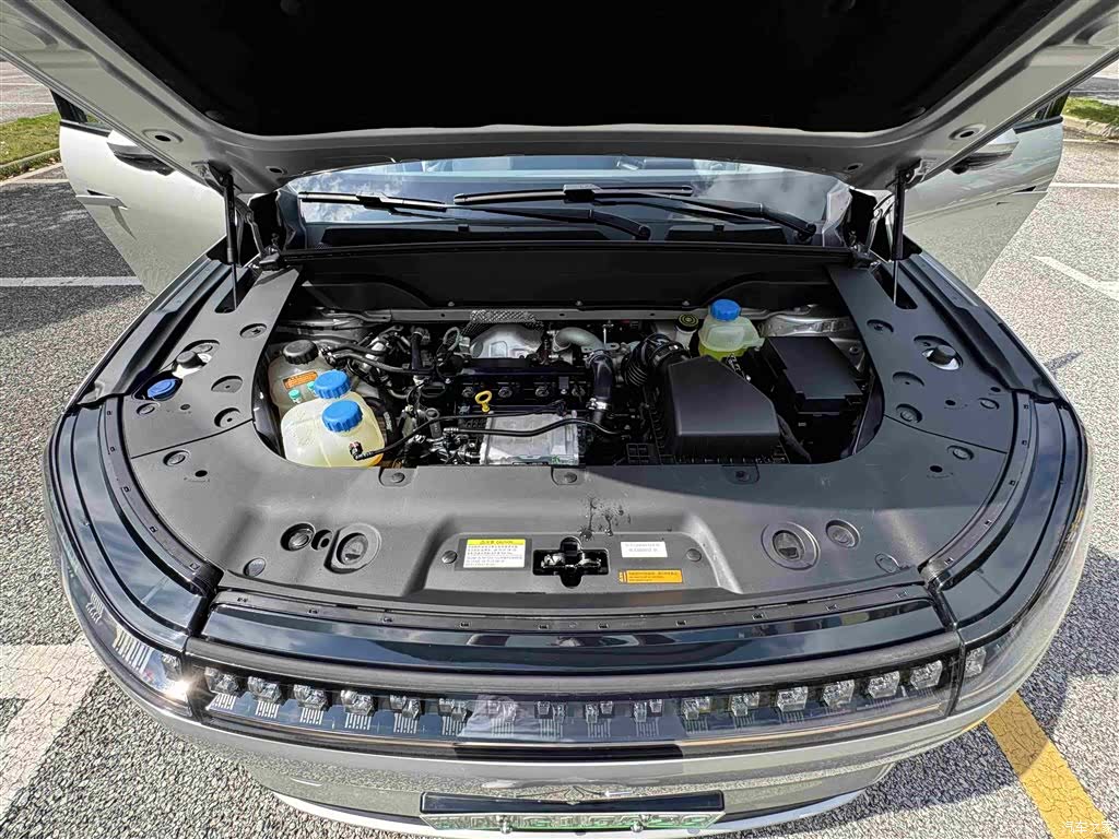 DongFeng eπ008, 2025 43