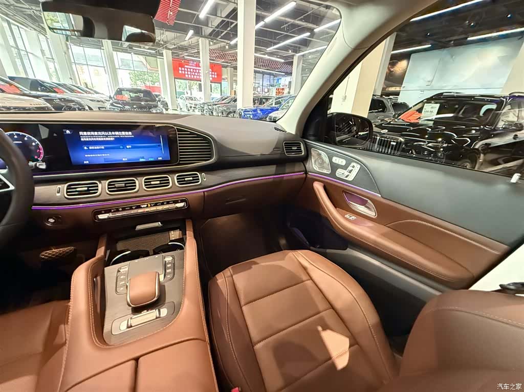 Mercedes-Benz GLE, 2024 32