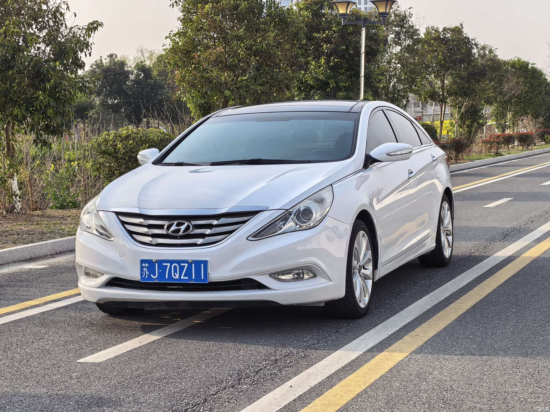 Hyundai Sonata, 2012 1