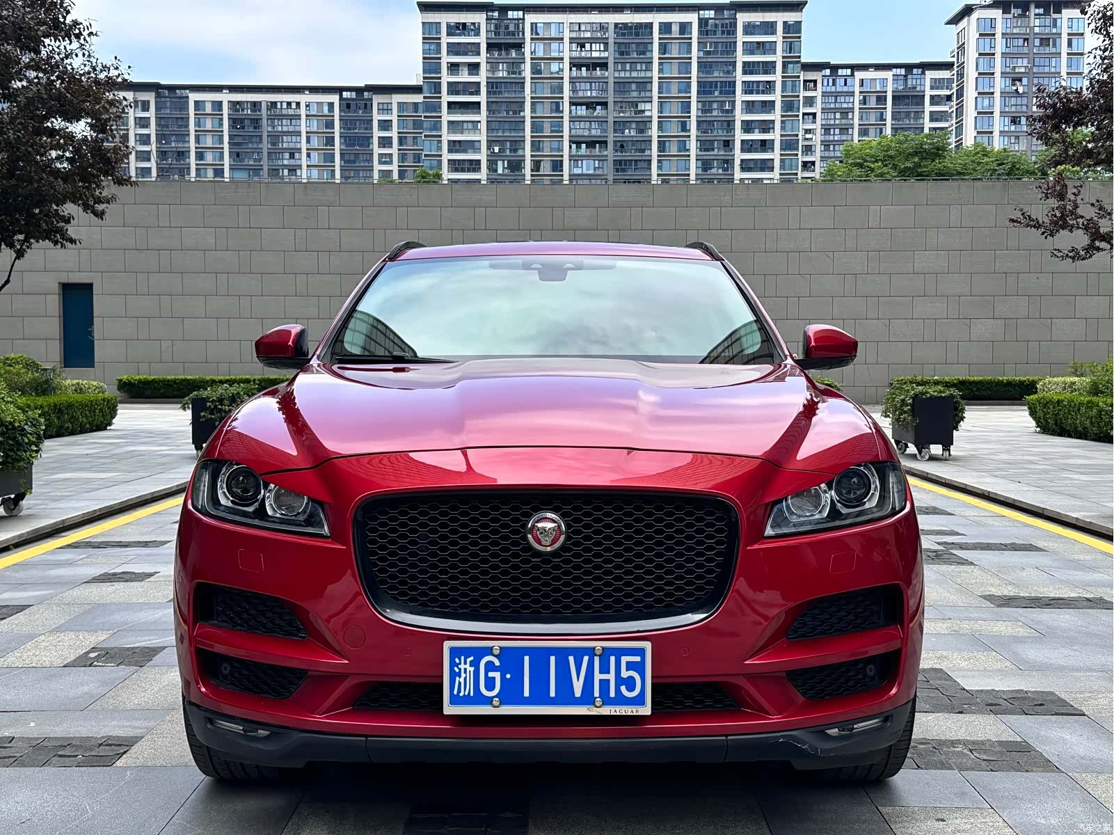 Jaguar F-PACE, 2017 2