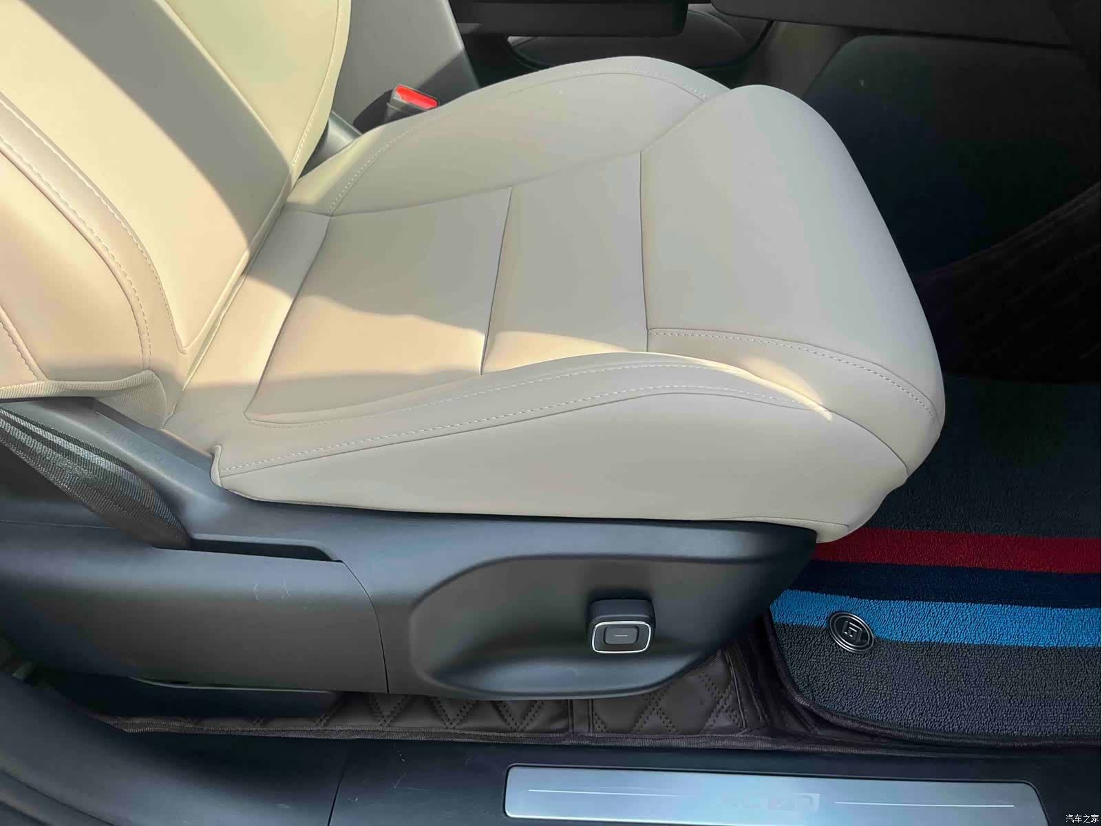 Volvo XC70, 2026 12