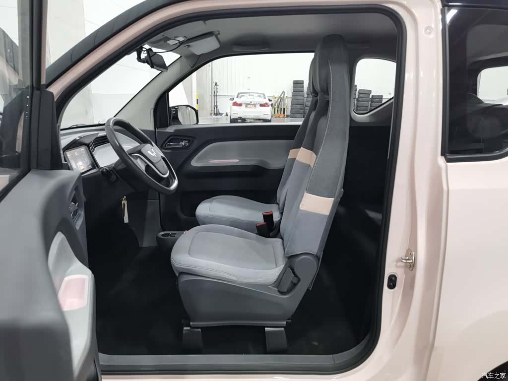 Wuling MINIEV, 2022 10