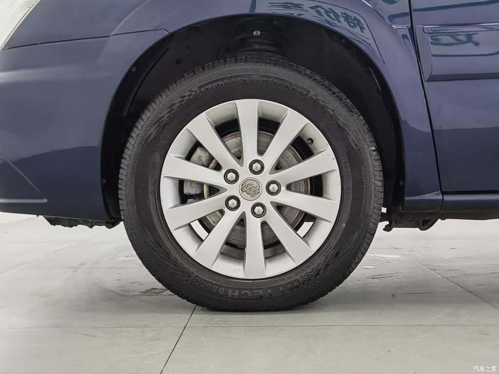 Buick GL8, 2016 17