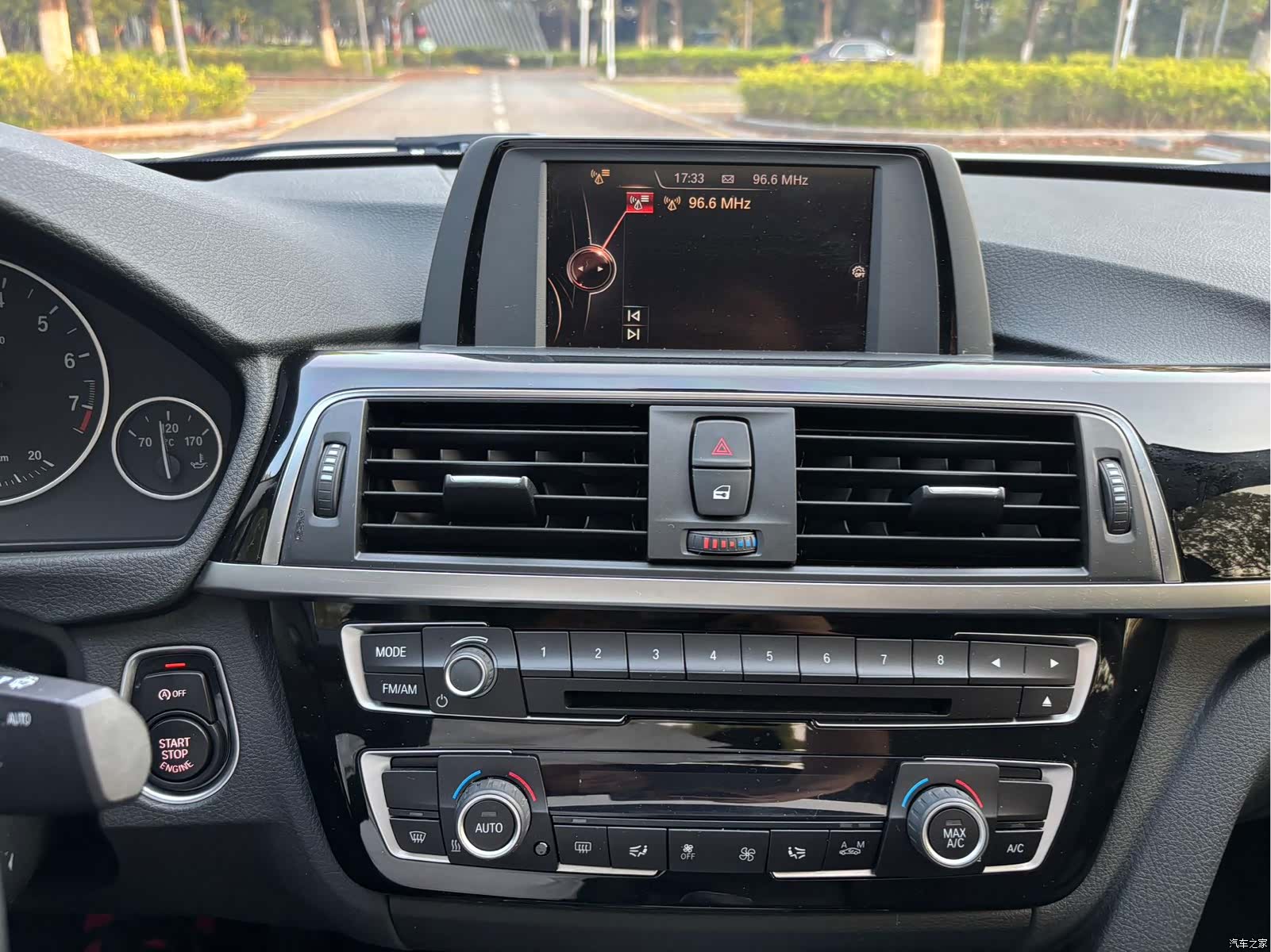 BMW 3 Series, 2017 12