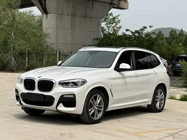 BMW X3 2018 — купить из Китая под заказ