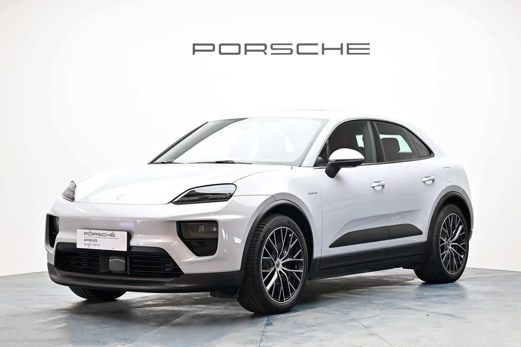 Porsche Macan, 2025 1