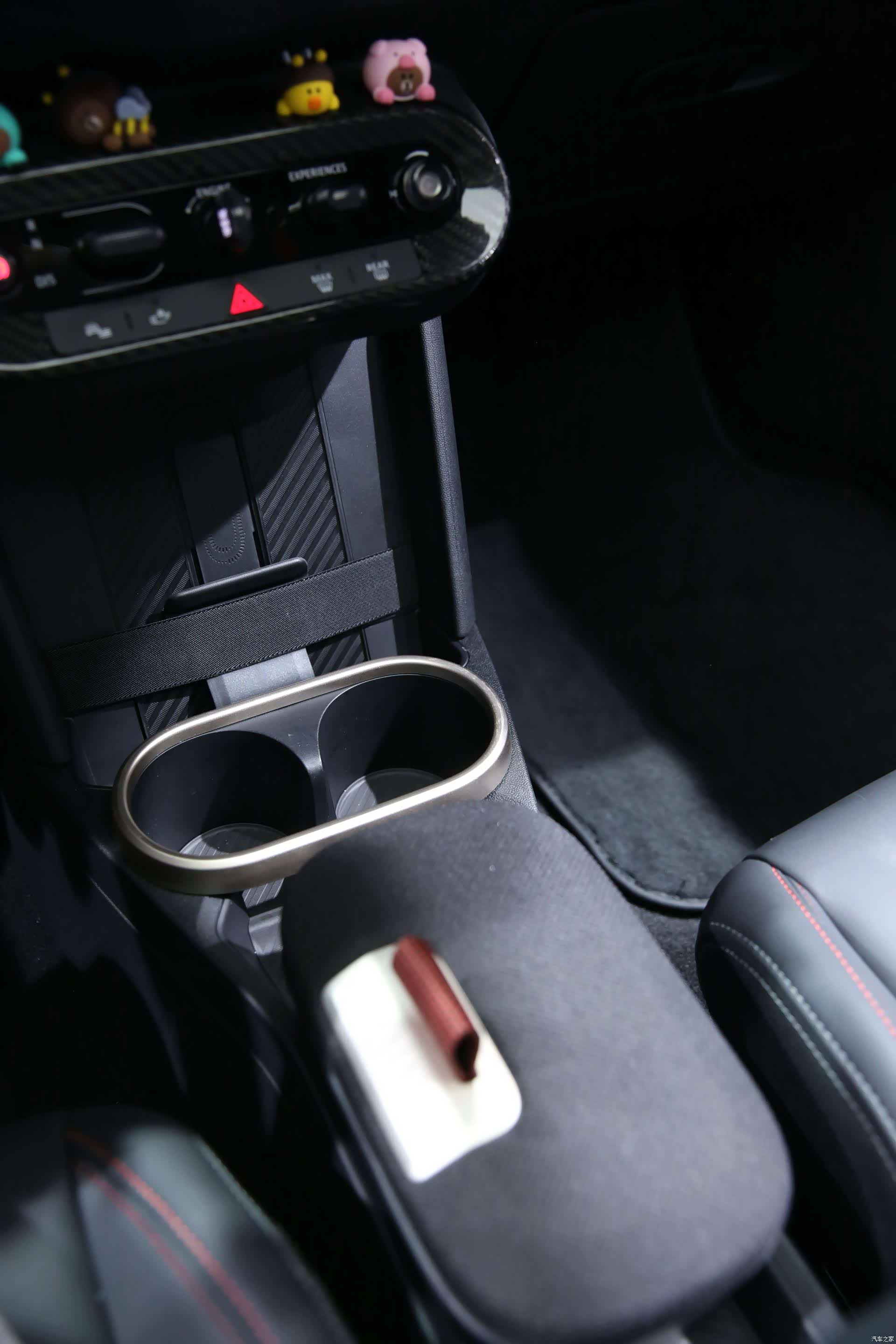 Mini Cooper, 2025 19
